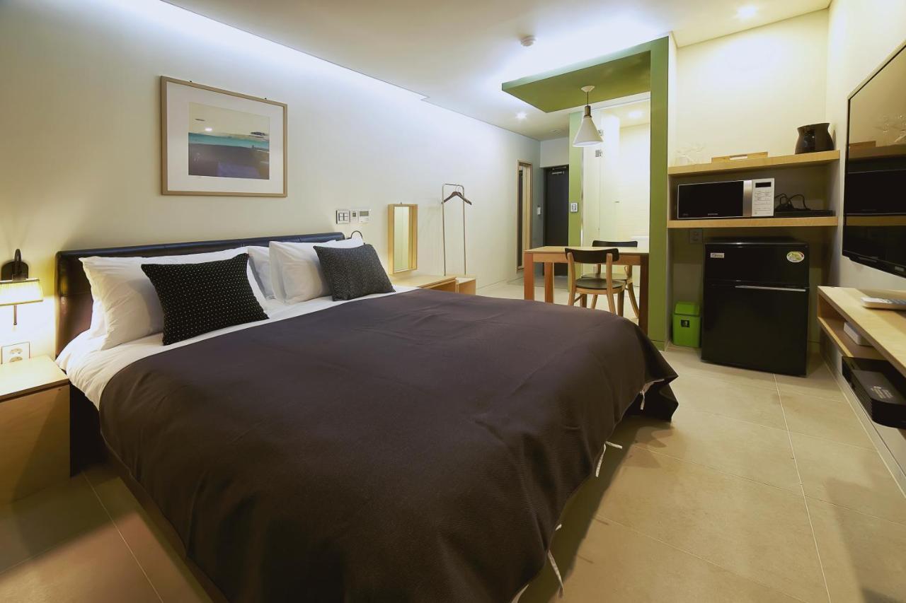 Jaynchloe Hotel ซอกวีโพ ภายนอก รูปภาพ