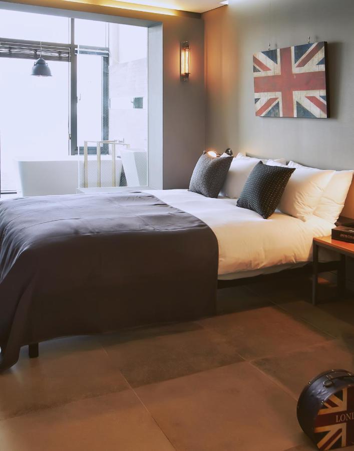 Jaynchloe Hotel ซอกวีโพ ภายนอก รูปภาพ